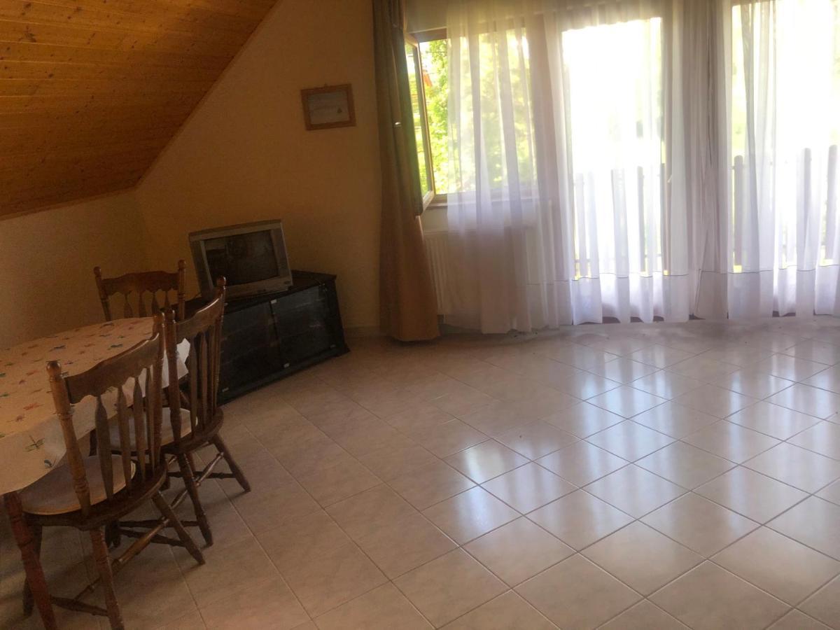 Zalakarosi Egerfa Nyaralohaz Foeldszinti Es Emeleti Apartman Екстер'єр фото